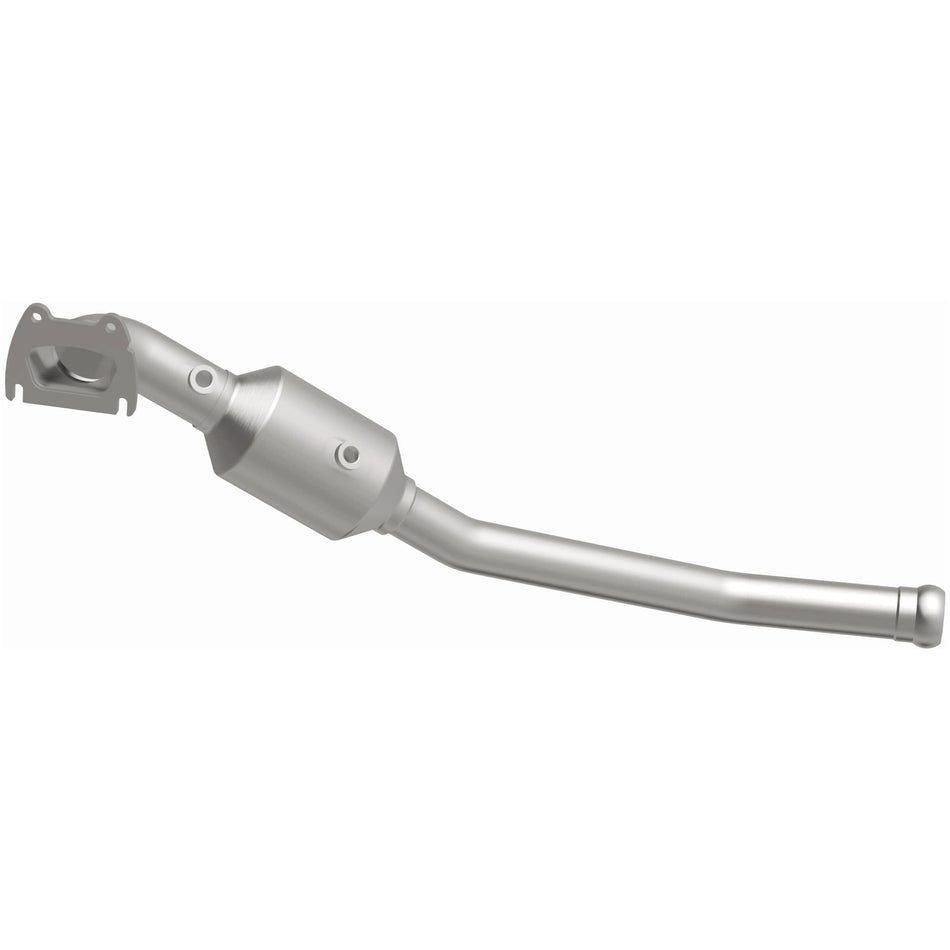 MagnaFlow OEM Grade Federal / EPA Compliant Direct-Fit Catalytic Converter 21-251