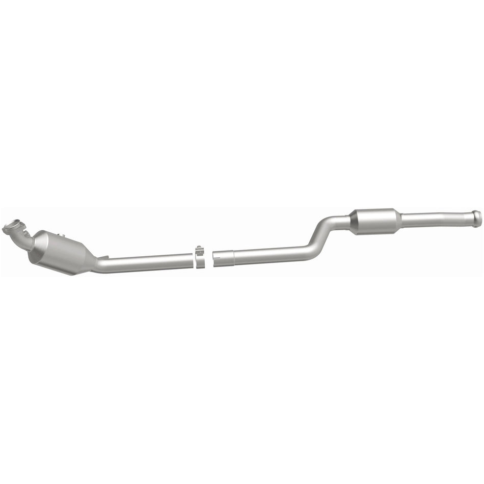 MagnaFlow OEM Grade Federal / EPA Compliant Direct-Fit Catalytic Converter 21-492
