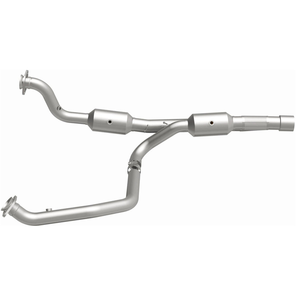 MagnaFlow 2015-2020 Ram 2500 6.4L | 2014-2020 Ram 3500 6.4L OEM Grade Federal / EPA Compliant Direct-Fit Catalytic Converter 21-513