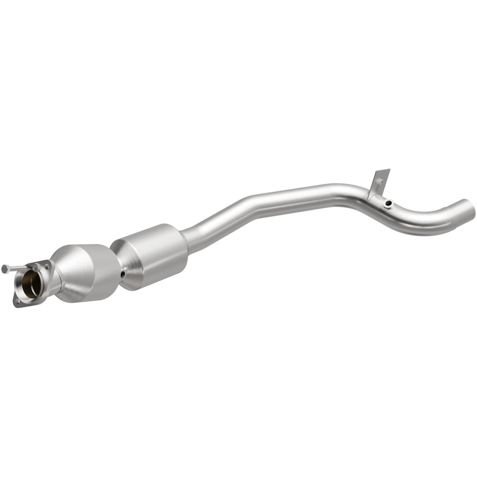 MagnaFlow 2014-2019 Land Rover Range Rover Sport 3.0L | 2014-2019 Land Rover Range Rover 3.0L OEM Grade Federal / EPA Compliant Direct-Fit Catalytic Converter 21-608