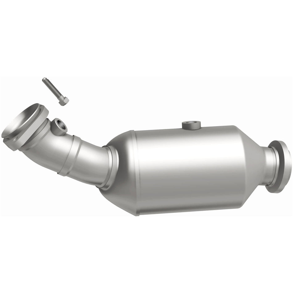 MagnaFlow OEM Grade Federal / EPA Compliant Direct-Fit Catalytic Converter 21-681