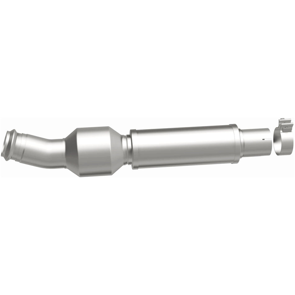 MagnaFlow OEM Grade Federal / EPA Compliant Direct-Fit Catalytic Converter 21-737