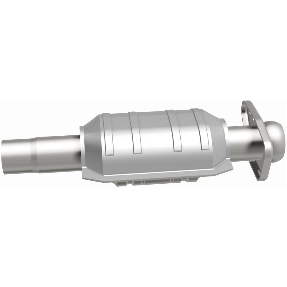 MagnaFlow Standard Grade Federal / EPA Compliant Direct-Fit Catalytic Converter 23496