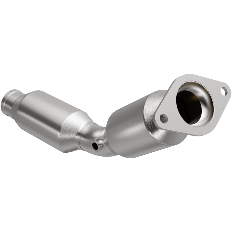 MagnaFlow 2012-2015 Lexus CT200h 1.8L | 2012-2015 Toyota Prius V 1.8L California Grade CARB Compliant Direct-Fit Catalytic Converter 5631456