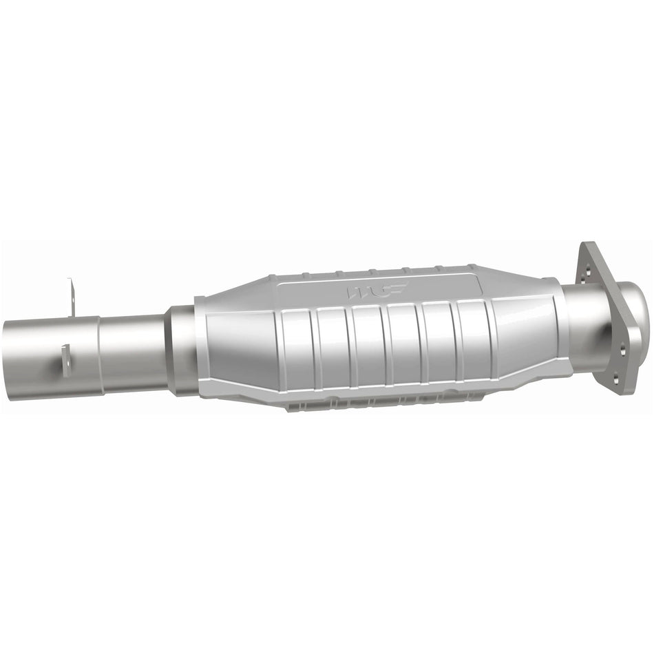 MagnaFlow Standard Grade Federal / EPA Compliant Direct-Fit Catalytic Converter 93486